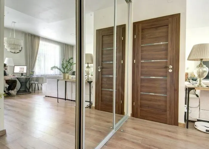 Free Parking Apartment *